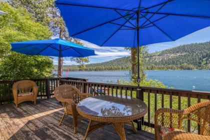 Lake Front Family Home at Donner - image 2