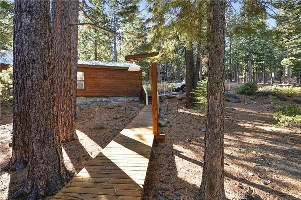 Deer Path by Tahoe Truckee Vacation Properties - image 4