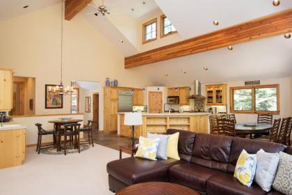 Holiday homes in truckee California