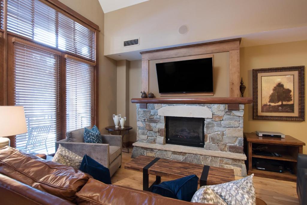 Top Floor Residence in The Village at Northstar! - Iron Horse North 306 - image 5