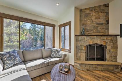 Sleek Ski-in and Ski-Out Northstar Resort Condo with Pool - image 6