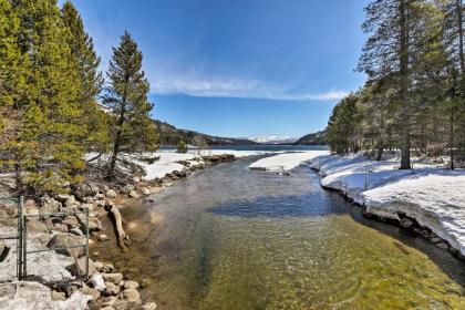 Truckee Family Home Walk to Lake 5 Mi to Skiing - image 4