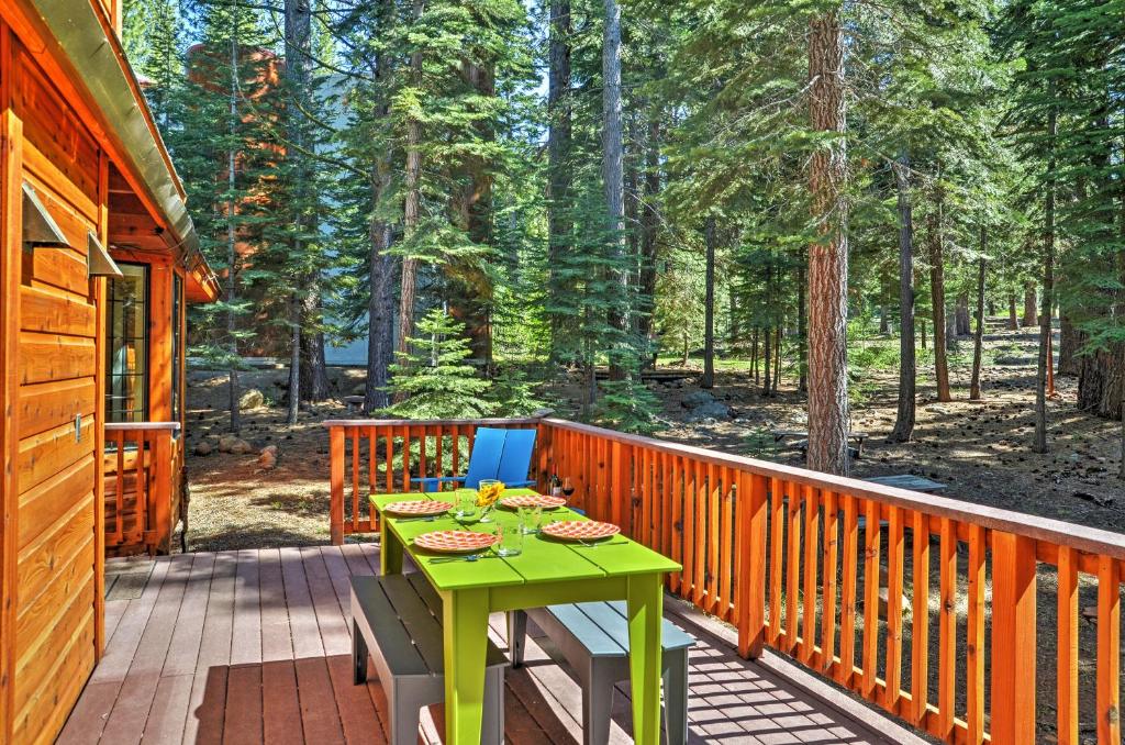 Cozy Truckee and Northstar Cabin with Den and Fireplace! - main image