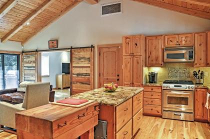 Cozy Truckee and Northstar Cabin with Den and Fireplace! - image 10