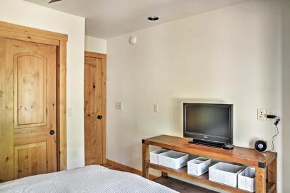 Cozy Truckee and Northstar Cabin with Den and Fireplace! - image 13