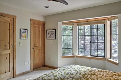 Cozy Truckee and Northstar Cabin with Den and Fireplace! - image 14