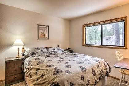 Outdoorsy Cabin Retreat Less Than 2 Miles to Donner Lake! - image 7