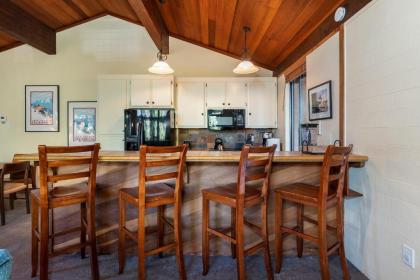 Archie's Bungalow by Tahoe Mountain Properties - image 16