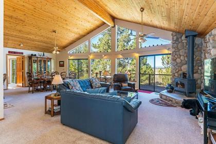 Bear Lodge on Basque Drive by Tahoe Mountain Properties - image 2