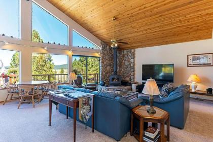 Bear Lodge on Basque Drive by Tahoe Mountain Properties - image 3