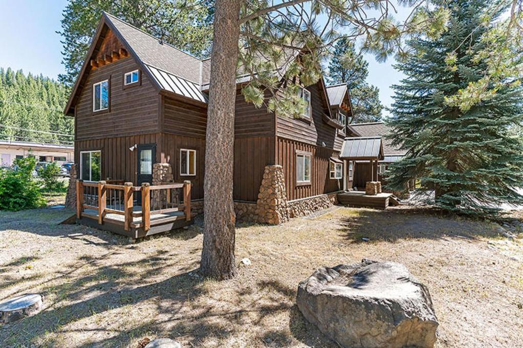 Heart of Truckee by Tahoe Mountain Properties - main image