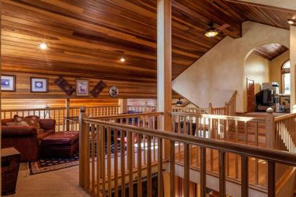 Pine View Lodge by Tahoe Mountain Properties - image 5