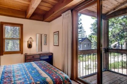 Inviting Ski Getaway Less Than 1 Mile to Northstar Resort! - image 14