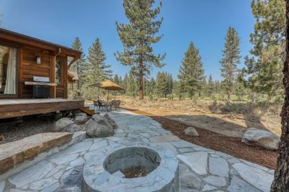 Spectacular Schaffer's Luxury Home on the 6th Green - image 2