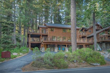 Dahlins Landing by tahoe truckee Vacation Properties