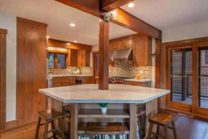 Dahlin's Landing by Tahoe Truckee Vacation Properties - image 13