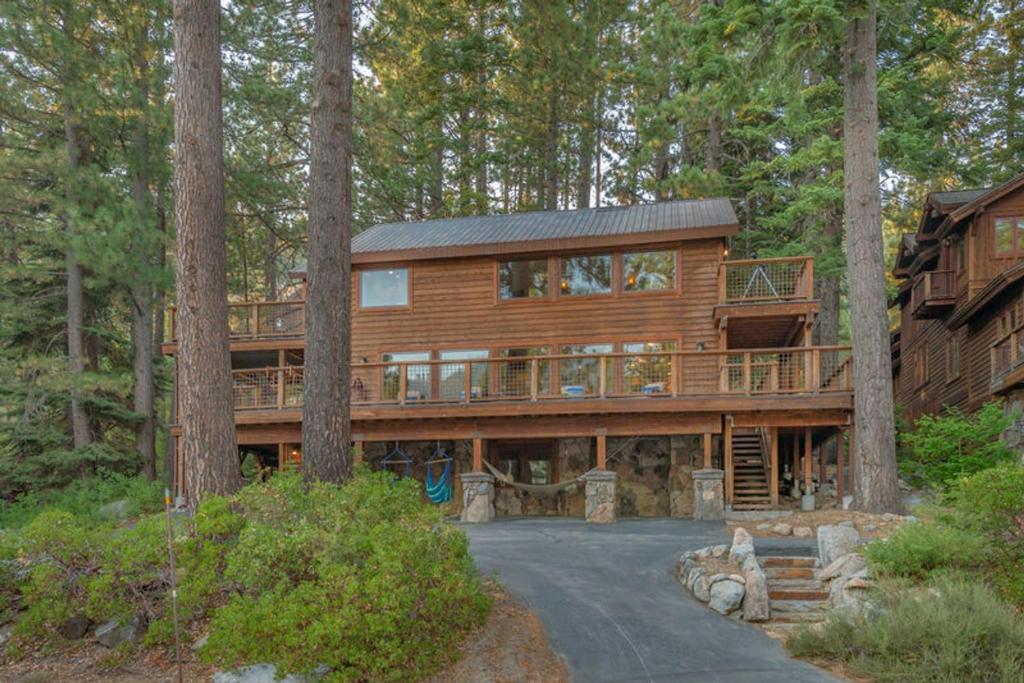 Dahlin's Landing by Tahoe Truckee Vacation Properties - image 4