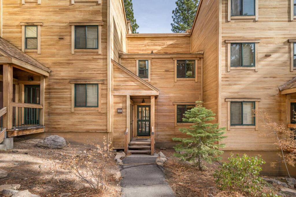 Gold Bend #2 by Tahoe Truckee Vacation Properties - image 4