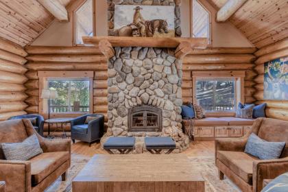 Log Cabin Estate - Falcon Ridge - image 3