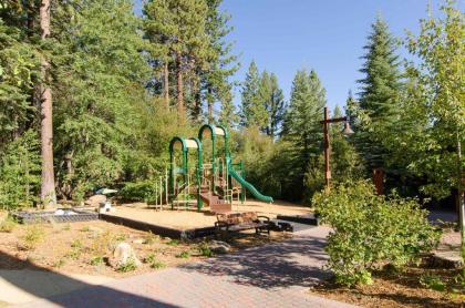 Holiday homes in truckee California