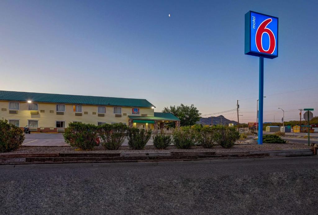 Motel 6-Truth Or Consequences NM - image 3