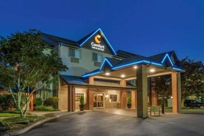 Comfort Inn & Suites Tualatin - Lake Oswego South - image 6