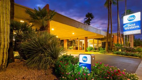 Best Western Royal Sun Inn & Suites - main image