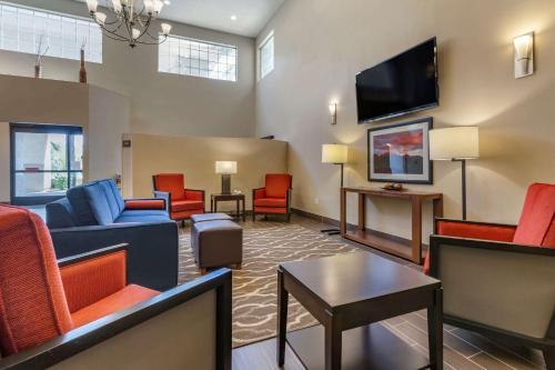 Comfort Inn & Suites North Tucson - Marana - main image