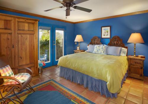 Cactus Cove Bed and Breakfast Inn - image 4