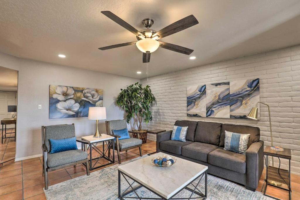 Tucson Townhome with Private Patio and Mtn Views! - main image