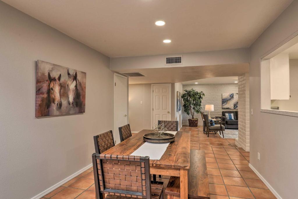 Tucson Townhome with Private Patio and Mtn Views! - image 5