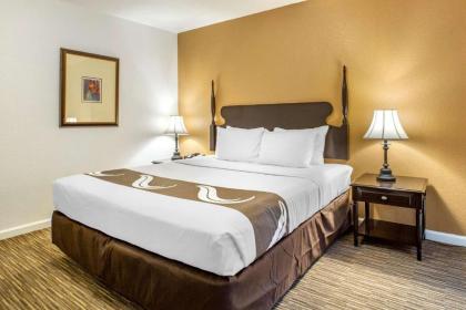 Quality Inn Tulare - image 13