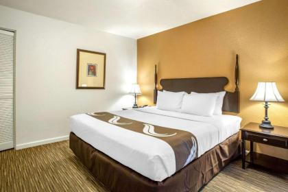 Quality Inn Tulare - image 6