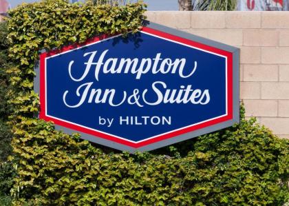 Hampton Inn & Suites Tulare - image 12