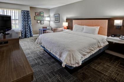 Hampton Inn Tullahoma - image 8