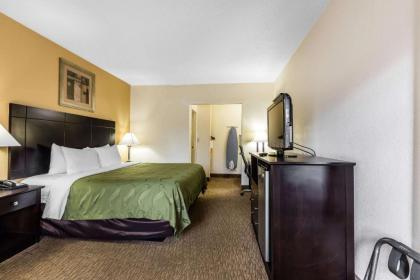 Quality Inn Tullahoma - image 13