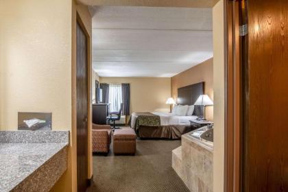 Quality Inn Tully I-81 - image 15