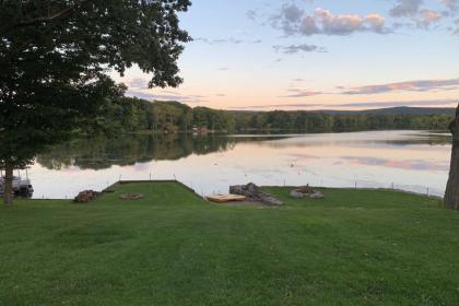 Family Lake Home Paddleboards Kayaks and Fire Pit! - image 2