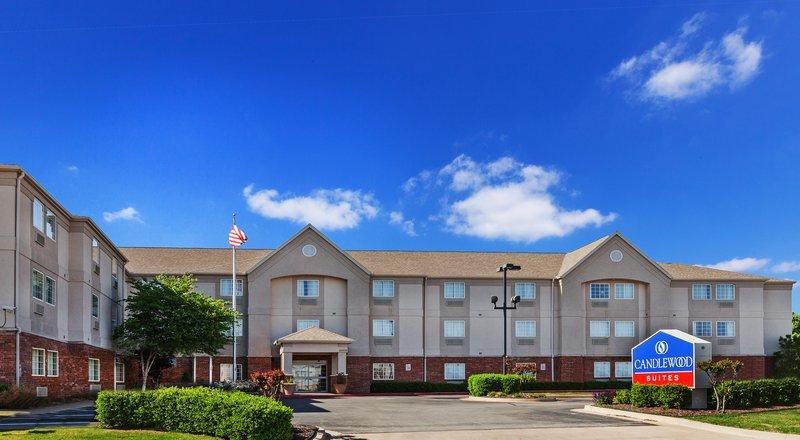 Candlewood Suites Tulsa - main image