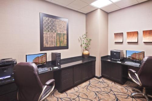 Holiday Inn Hotel & Suites Tulsa South an IHG Hotel - image 5