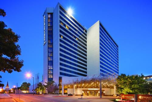 DoubleTree by Hilton Tulsa Downtown - main image