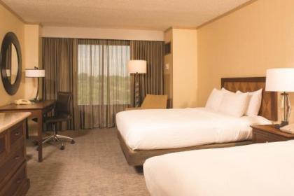 DoubleTree by Hilton Tulsa at Warren Place - image 5