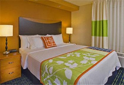 Fairfield Inn and Suites by Marriott Tulsa Southeast/Crossroads Village - image 3