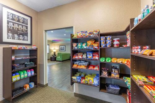 Comfort Inn South Tulsa - Woodland Hills - image 2