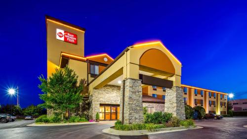 Best Western Plus Tulsa Woodland Hills Hotel and Suites - main image