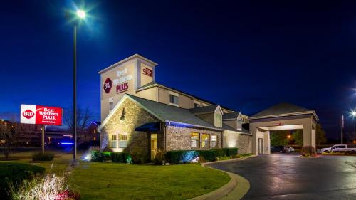 Best Western PLUS Tulsa Inn & Suites - image 2