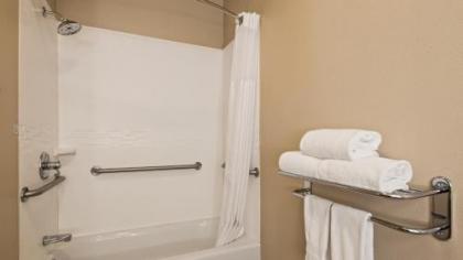 Best Western PLUS Tulsa Inn & Suites - image 4