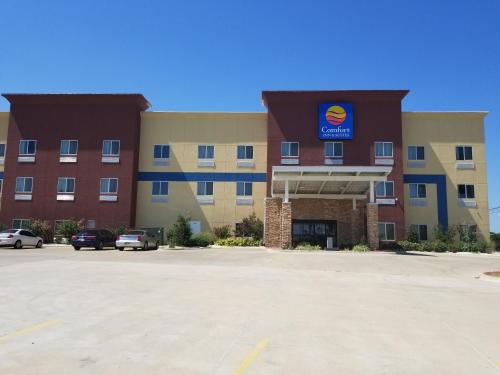 Comfort Inn & Suites Tulsa I-44 West - Rt 66 - image 2