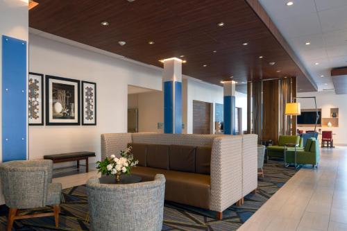 Holiday Inn Express & Suites - Tulsa Downtown - Arts District an IHG Hotel - main image