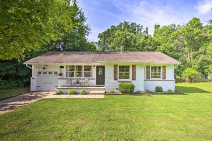 Charming Country Cottage 5 Mi to Dtwn Tulsa! - image 1